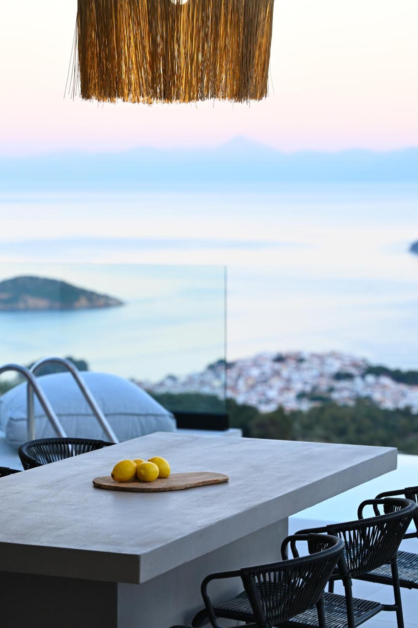Etherial View * Skiathos-Stadt
