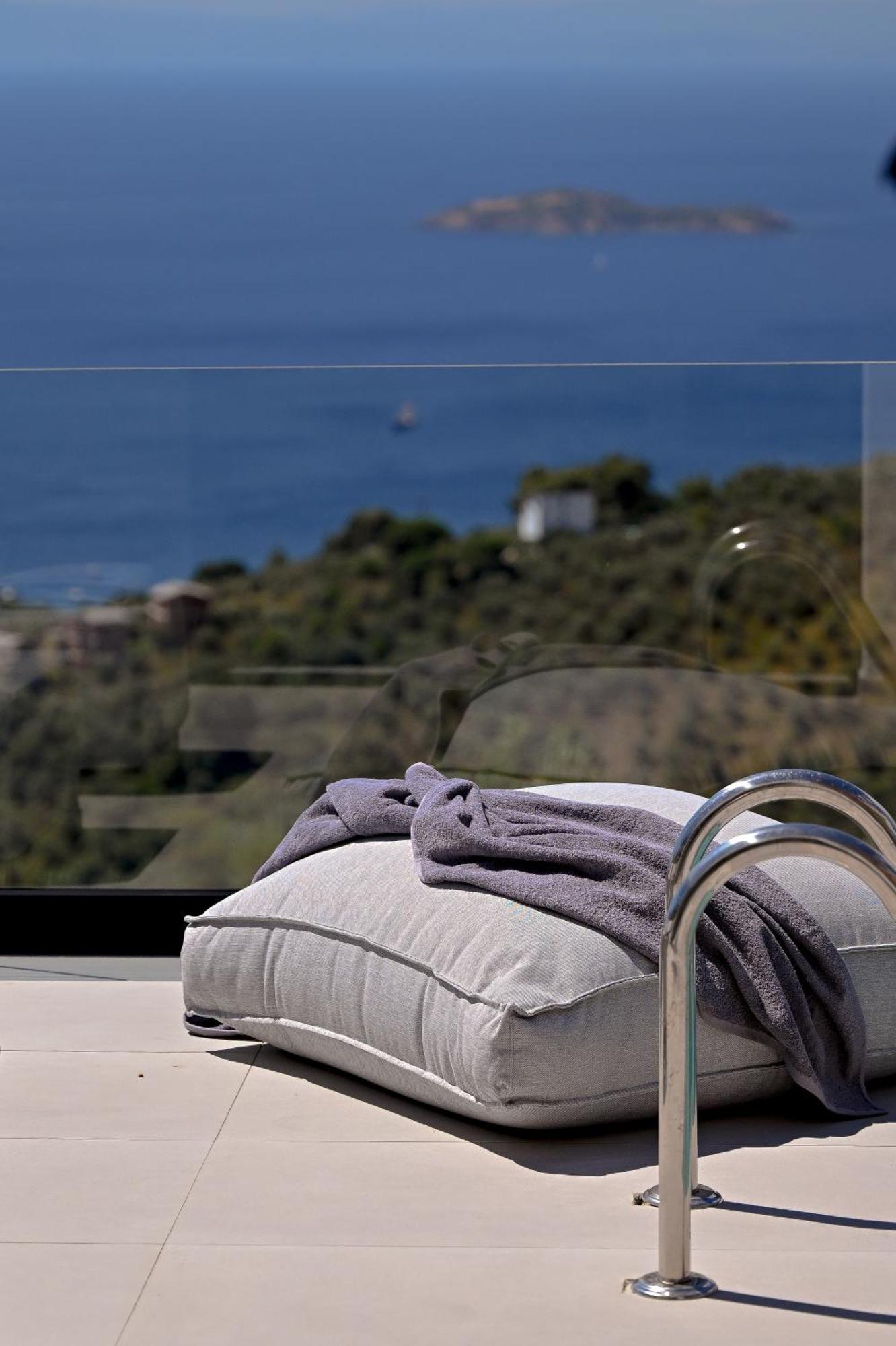 Etherial View Skiathos-Stadt