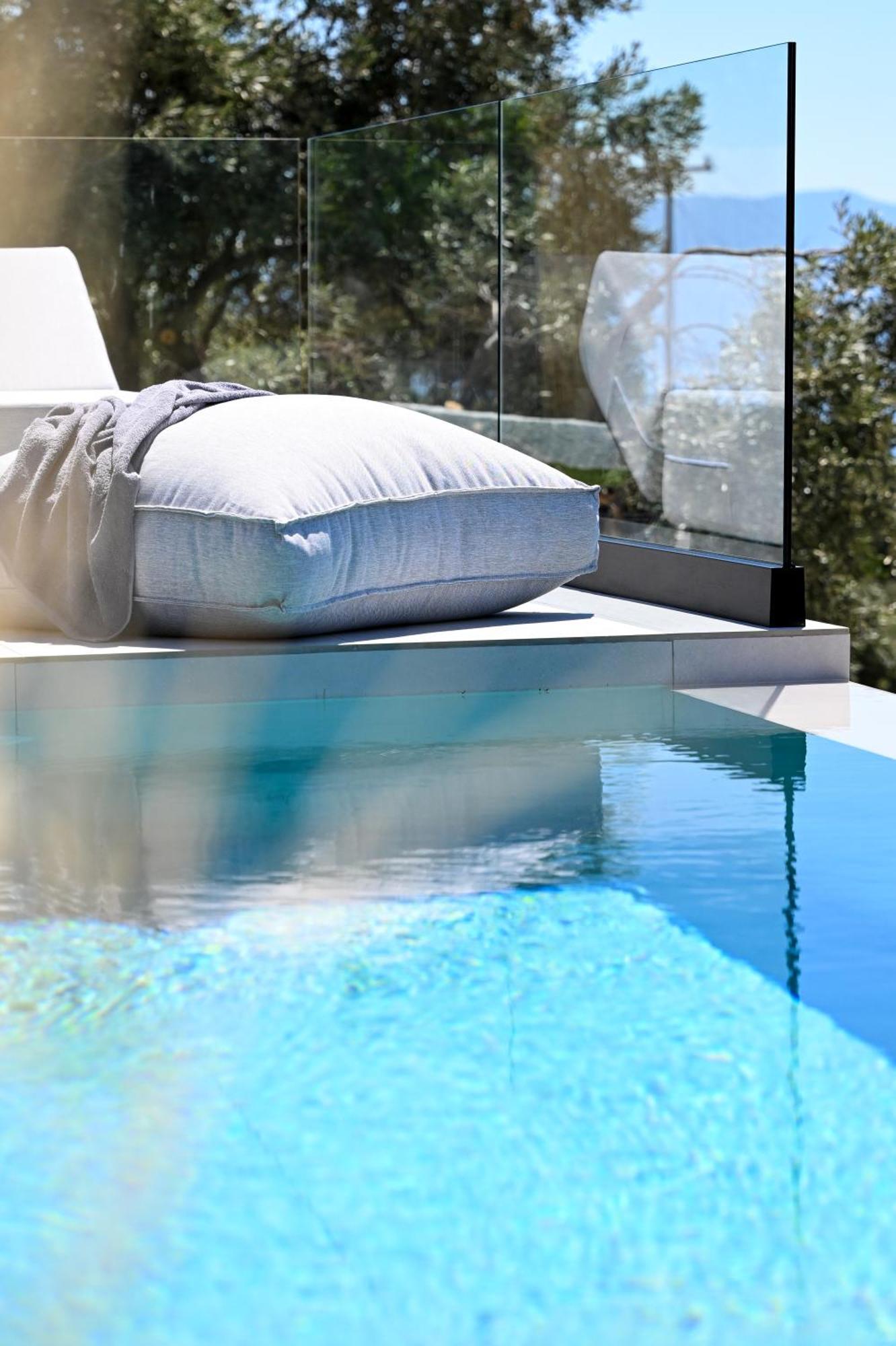 Etherial View Villa Skiathos-Stadt